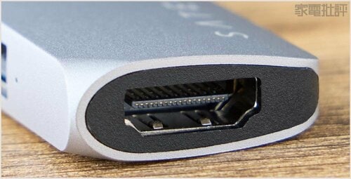 【端子の位置】：HDMIポートが先端にある USBハブおすすめ イメージ