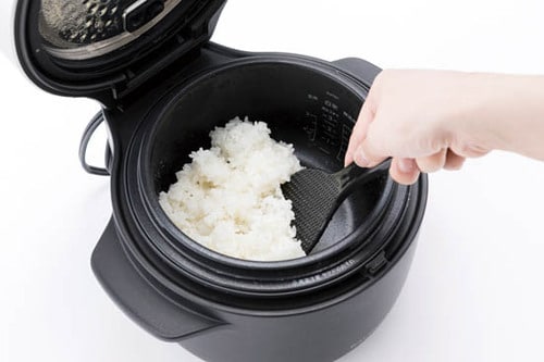 軽くて操作もカンタンスマートに使うならバルミューダ