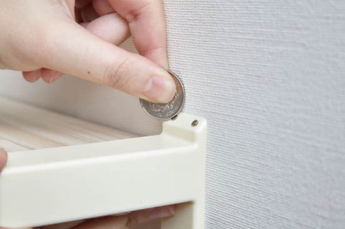 5分で取り付けられるちょい置き棚を作る イメージ4