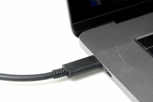 4Kかつ、ピボット対応でお値打ちなモニターはどれ?