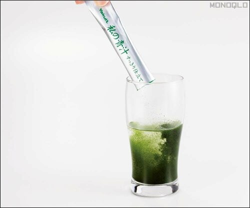 【溶けやすさ】粉を入れる勢いでスッと溶ける 青汁おすすめ イメージ