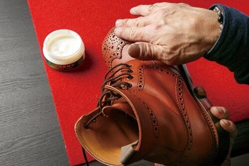 革製品は老舗メーカーの万能クリームにお任せ イメージ2