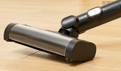 使い勝手：ヘッドが浮く点や付属品の少なさが課題 ドック付き掃除機おすすめ イメージ
