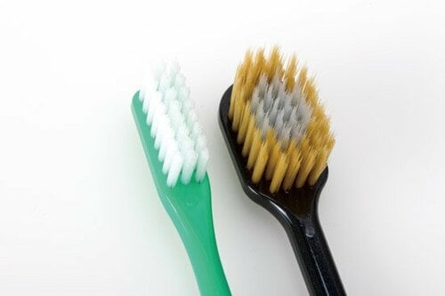 歯茎の弱い人は極細毛にご注意を！ イメージ