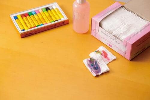 掃除ワザ2：クレヨンの落書きは除光液で消す！ イメージ5