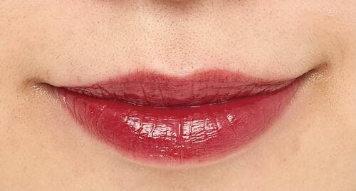 青み肌に使用 口紅おすすめ イメージ
