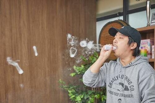 Vapeトリック「輪っか」を披露してもらいました!