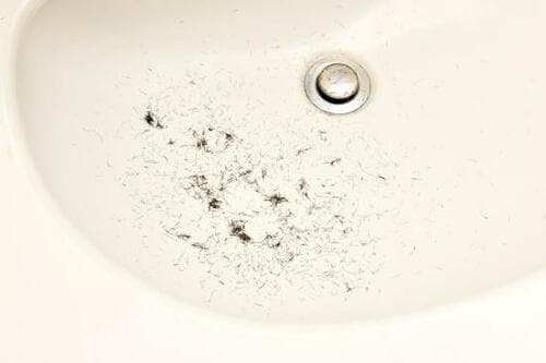 ヒゲを整える度に洗面台がヒゲまみれになりませんか？ イメージ