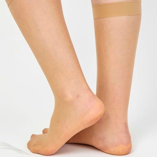 ファンデ効果 膝下丈ストッキングおすすめ イメージ