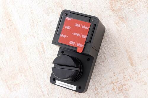 設置もテープで簡単にできる スマートロックおすすめ イメージ