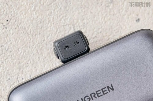 コネクターには保護カバー付属 モバイルバッテリーおすすめ イメージ