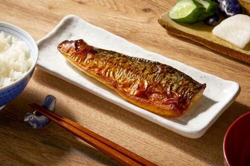 皮パリパリ！ 身はホロッ！ まるで焼きたてのようなさばの塩焼き イメージ2