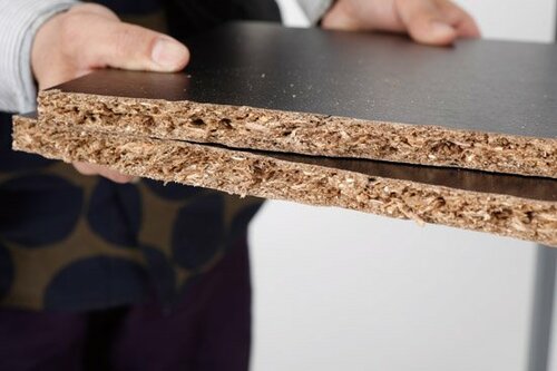 材料を買うより安い！GRAZIAのPCデスク イメージ