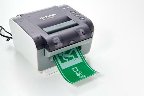 事務所やショップで大活躍の「テプラGrand WR1000」 イメージ2