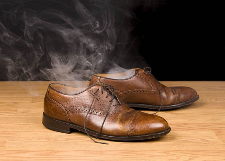 脱臭率98％! パナソニックの「くつ脱臭機 MS-DS100」の口コミや評判は本当？ヤラセなしで検証レビュー