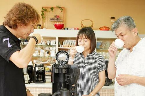 テスト2:コーヒーの味苦み、甘み、雑みなど味の違いをチェック
