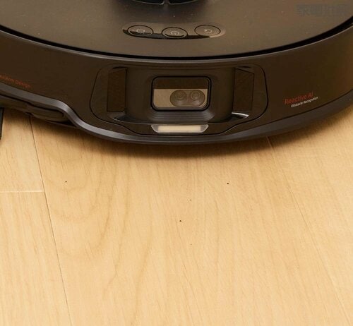 コーヒー粉がわずかに部屋の隅に残っただけ ロボロック「S8 MaxV Ultra」おすすめ イメージ