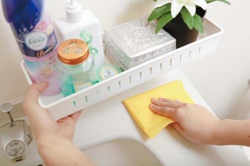 消臭系小物やソープ類のボトルはトレーに入れるのもおすすめです イメージ2