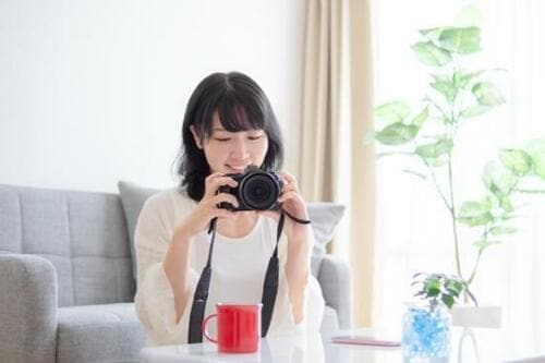 縮小するデジカメ市場で存在感を示すミラーレスは？ イメージ