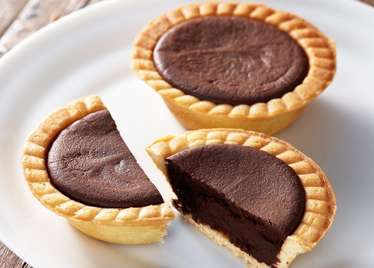 【ファミマ】3位キャラメルシュー、2位贅沢プリン。1位はチョコが濃密な…