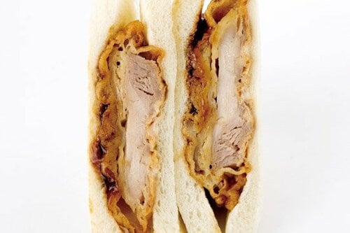 9位: 【9位】肉の存在感のあるファミマ「チキン南蛮サンド」 イメージ2
