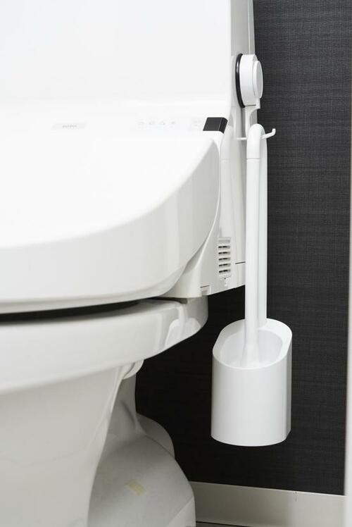 ニトリ「持ち運べる磁石収納トイレクリーナー3