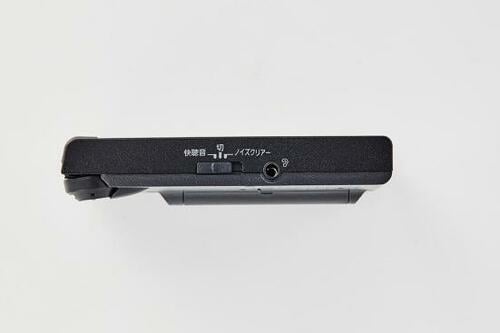 ［携帯性重視］お手頃価格でLEDライト付きパナソニック「RF-ND380R」 イメージ5