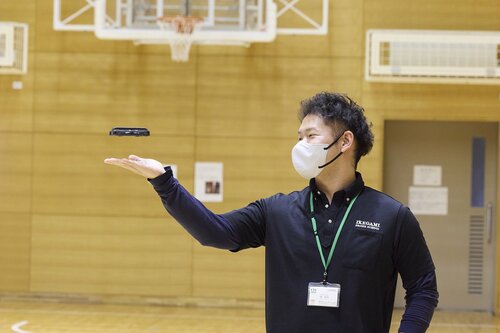 特徴2：軽量でコンパクト ドローンおすすめ イメージ