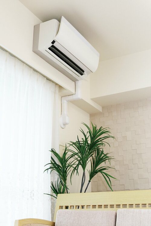 【Q3】夏に外出するときはエアコンをつけておくべき？ イメージ