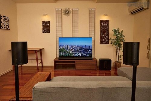 Sonosはサブウーファーとリアスピーカーで音響を拡張できる 高級サウンドバーおすすめ イメージ