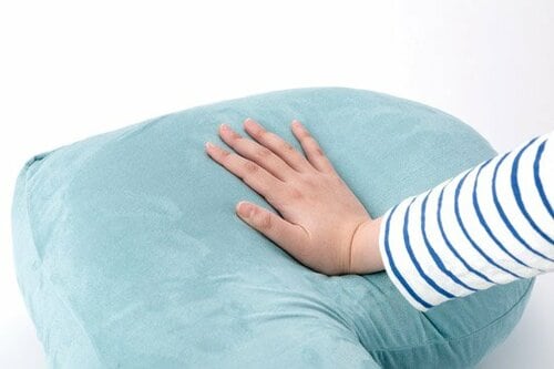 【No.31】人をダメにするP型抱き枕は 中毒性高すぎで離れられない！ イメージ2