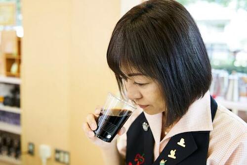 4位: 【無糖4位】AGF ブレンディポーションコーヒー 無糖 カフェの専門家が選ぶコーヒーポーションおすすめ イメージ3
