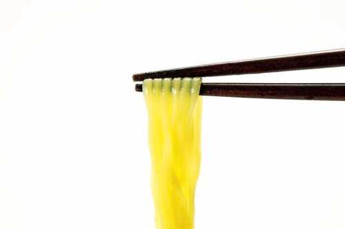 6位: 麺はおいしいのにたれが惜しい!東洋水産「絹のひと皿」 イメージ