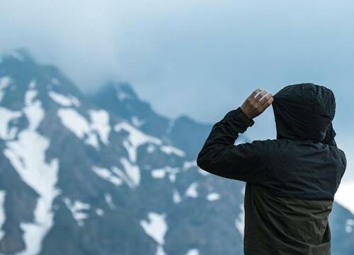 レインウェアは山登りの最重要アイテム! イメージ