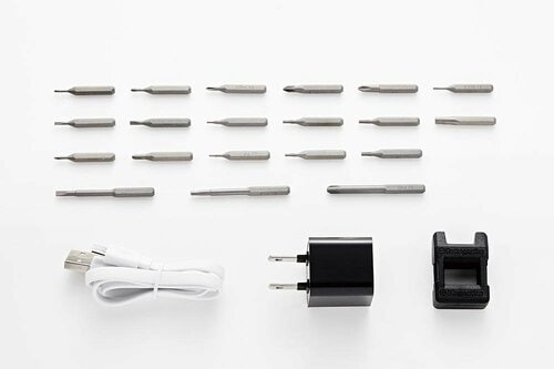 ACアダプターも付属している 電動の精密ドライバーの実機検証(hans-on-review)の写真おすすめ イメージ