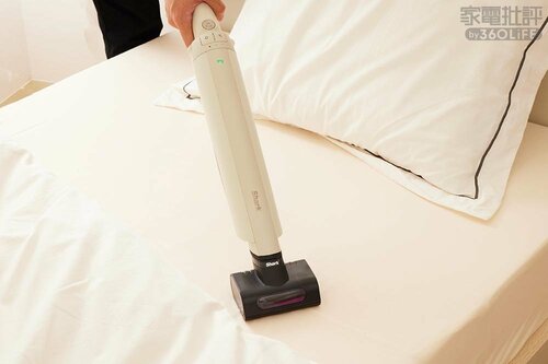 アタッチメントで布団やソファも掃除できる 軽いコードレス掃除機おすすめ イメージ