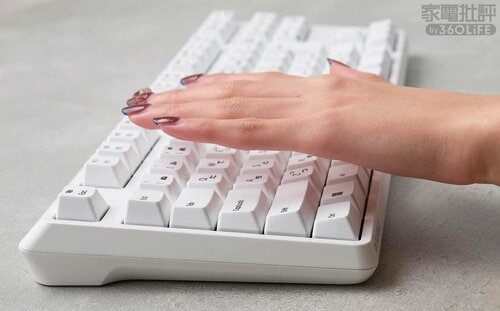 総合評価は1位と僅差！ 親しみある配列がモニターから高評価 キーボードおすすめ イメージ