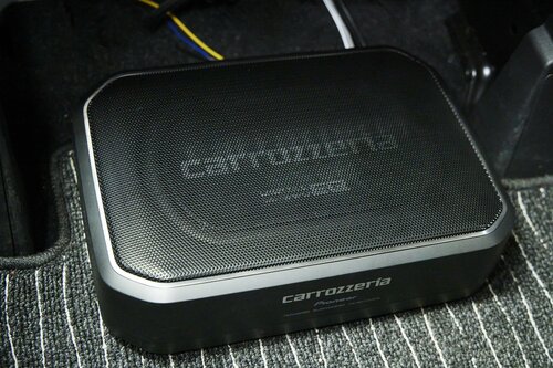 車載サブウーファーおすすめ パイオニア 20cm×13cmパワードサブウーファー イメージ2