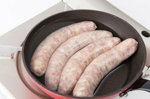 肉汁たっぷりのジューシーさ!絶品生ソーセージ イメージ2