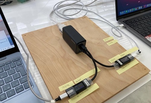 2台のPCを同時に給電! イメージ