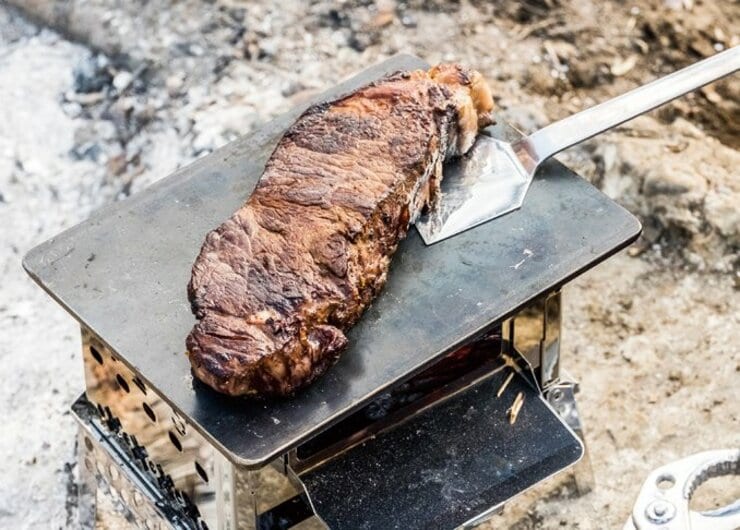 脱・マンネリなバーベキュー！ 他と差がつく“人気ミニ鉄板”検証レビュー｜ヨコザワテッパンがウマく焼ける秘密公開