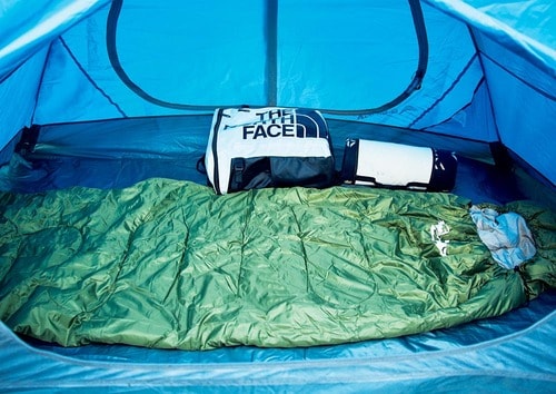 荷物も入れられる室内 ソロテントおすすめ イメージ