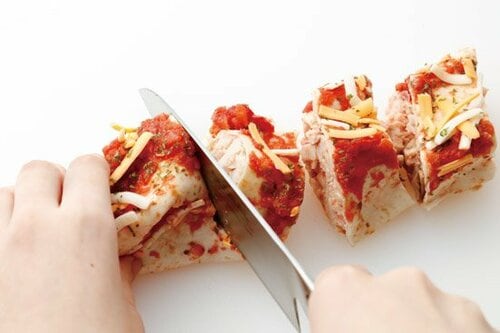 チキンがおいしい！トマトと濃厚チーズのメキシカンな一品 イメージ3