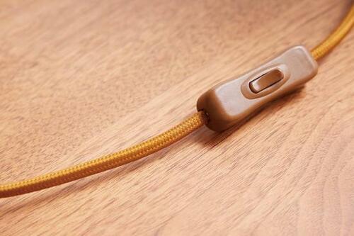 IKEA「ラムパン テーブルランプ」3