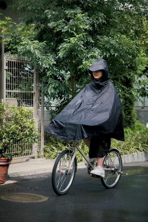 優秀クリップで濡れない!至れり尽くせりの自転車ポンチョ