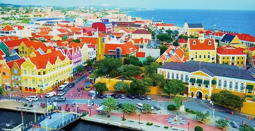 【ディスプレイ】ビビッドな色の再現性が良好！液晶なので黒が弱い 小型ノートPCおすすめ イメージ2