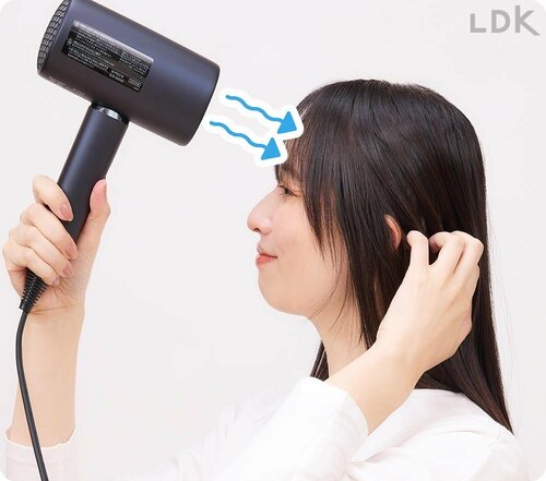ステップ4:仕上げは冷風でツヤをプラス! 1万円以下で買えるドライヤーおすすめ イメージ