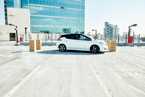 操作は簡単3ステップわずか1分で駐車完了です