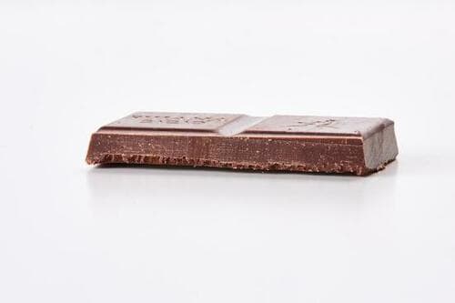 15位: カカオの旨味とほろ苦さが抜群FIJIANAの「ミルクチョコレート」