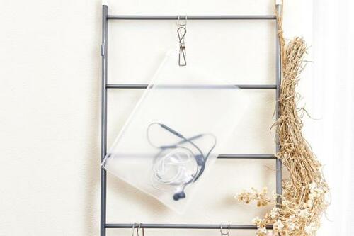 その1：毎日使う小物を見せ収納無印のシェルフの脚を棚に！ イメージ5